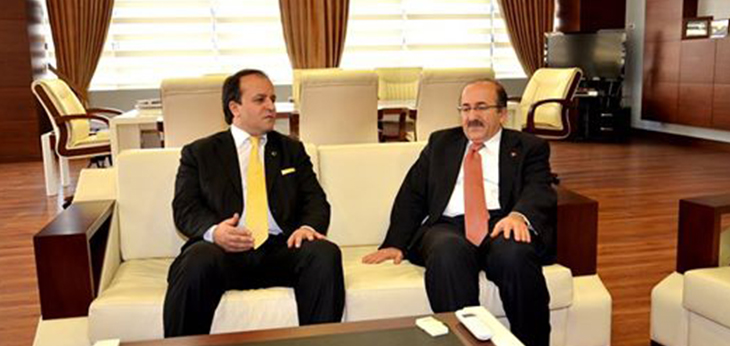 Trabzon Büyükşehir Belediyesi Başkanı Sy. Orhan Fevzi GÜMRÜKÇÜOĞLU'nu makamında ziyaret