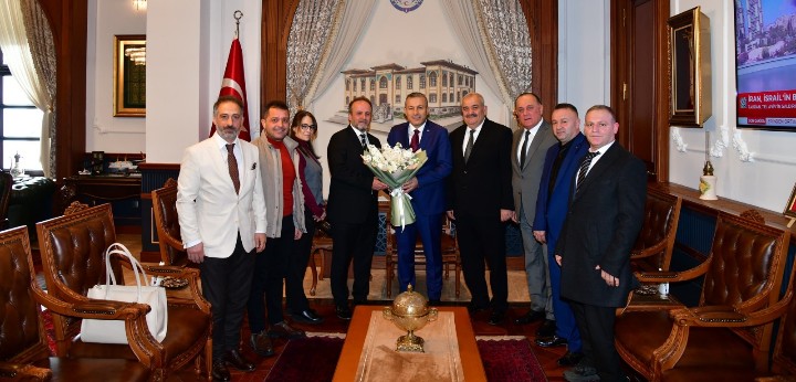 Trabzon Valisi Tahir Şahin, İnşaatçılar Esnaf Odası Başkanı Ayhan Taflan ve yönetim kurulu üyeleri tarafından ziyaret edildi.