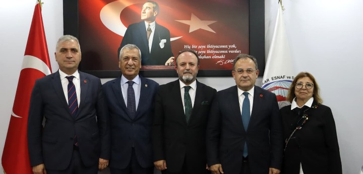 CHP Gaziantep Milletvekili Sn. Hasan ÖZTÜRKMEN, CHP Trabzon Ortahisar İlçe Başkan Sn. Haluk BATMAZ ve kıymetli heyeti odamızı ziyarette bulundular